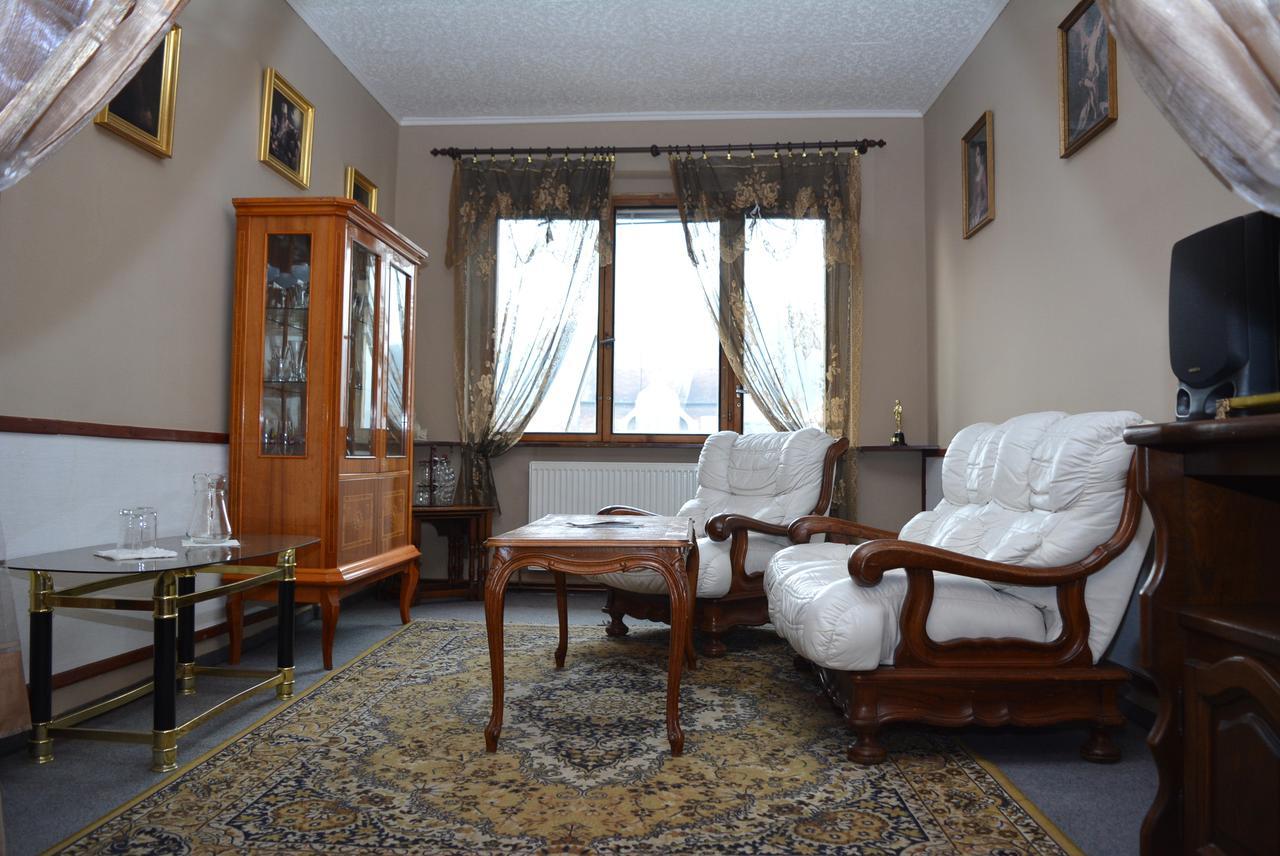 ديشين Hotel Posta المظهر الخارجي الصورة